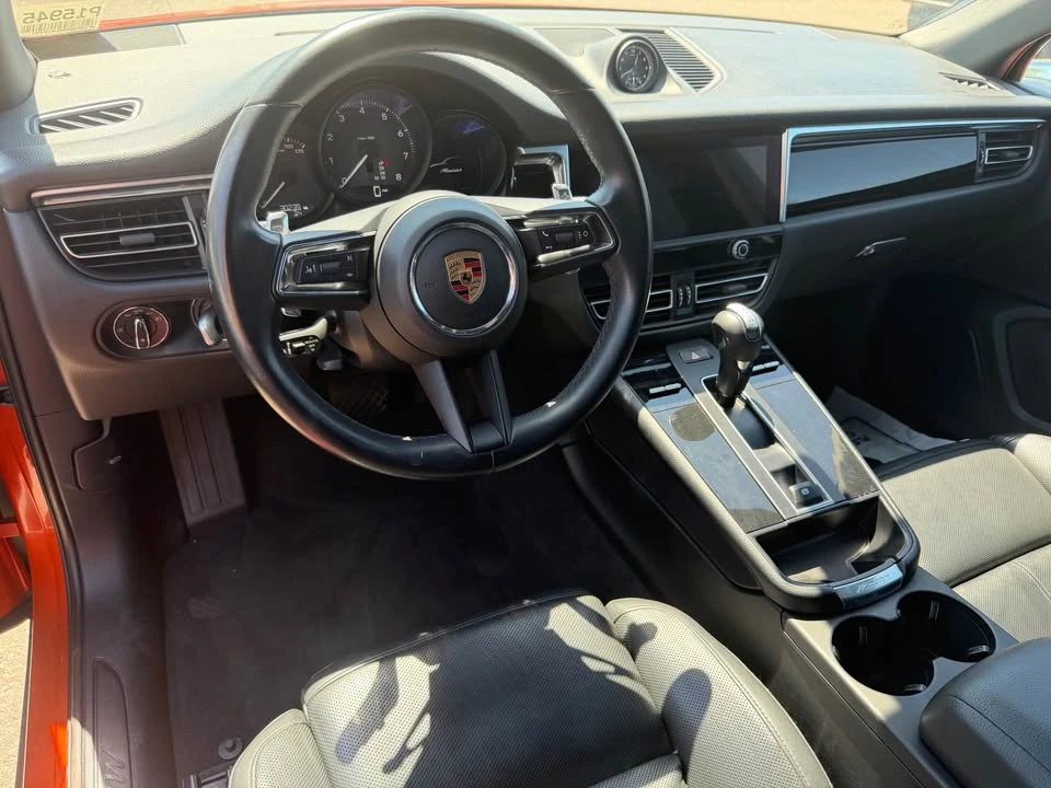 2024 Porsche Macan - Image 5 of 7