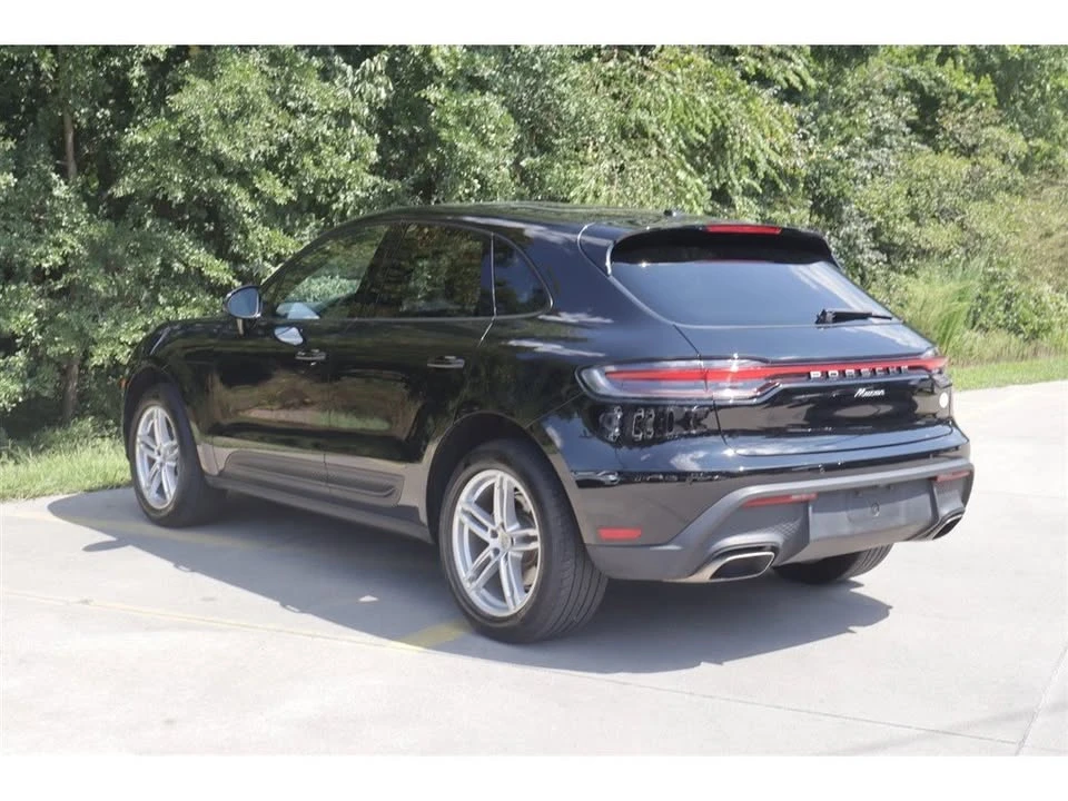 2024 Porsche Macan - Image 8 of 19