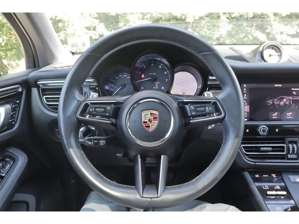 2024 Porsche Macan - Image 12 of 19