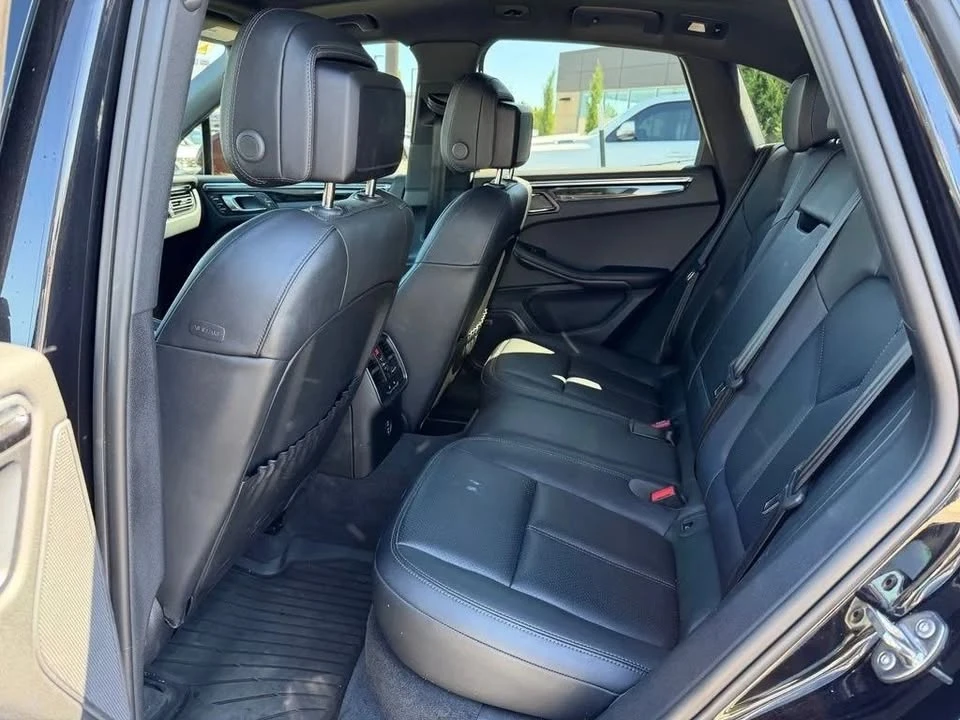 2024 Porsche Macan - Image 6 of 18