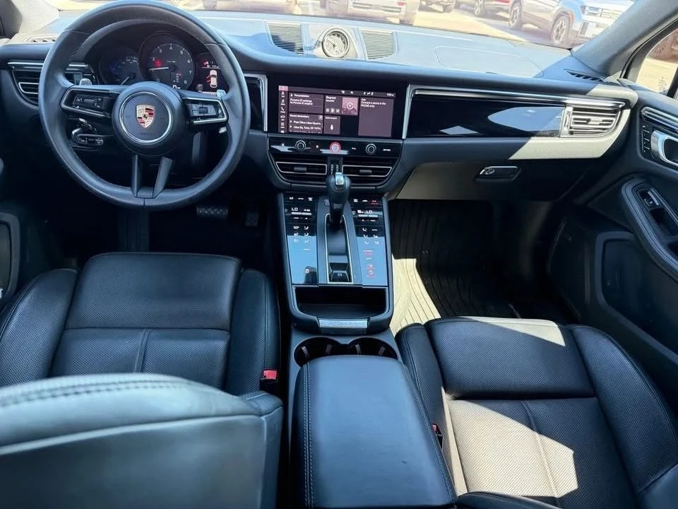 2024 Porsche Macan - Image 11 of 18