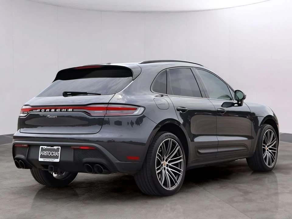 2024 Porsche Macan - Image 8 of 20