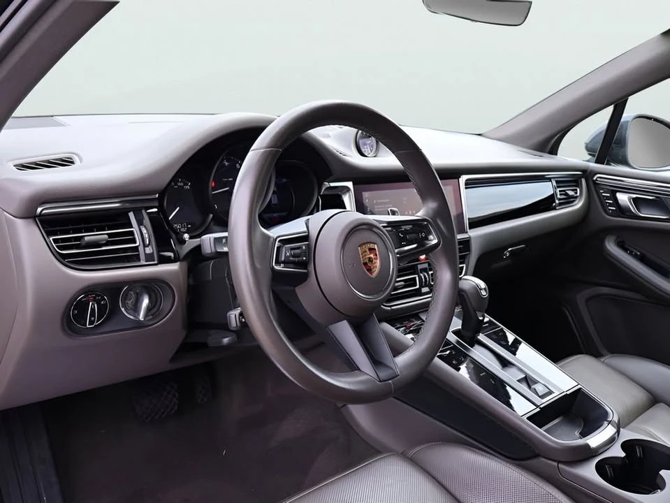 2024 Porsche Macan - Image 4 of 20