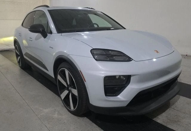 2024 Porsche Macan - Image 2 of 9