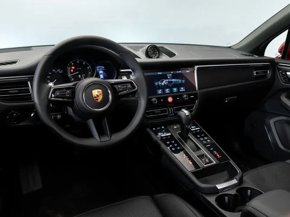 2024 Porsche Macan - Image 2 of 20