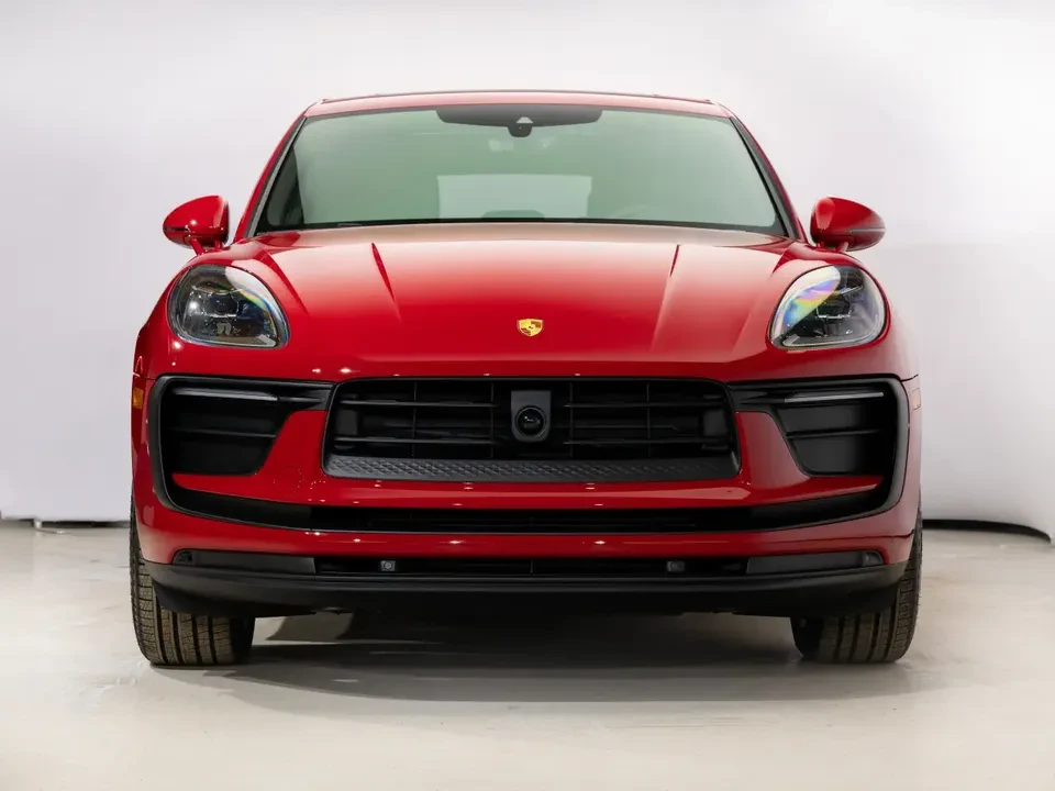 2024 Porsche Macan - Image 7 of 20