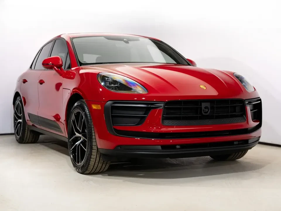 2024 Porsche Macan - Image 6 of 20