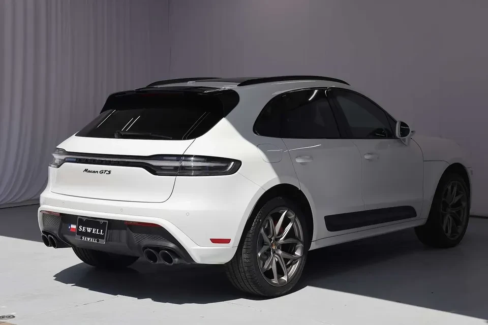 2024 Porsche Macan - Image 4 of 8