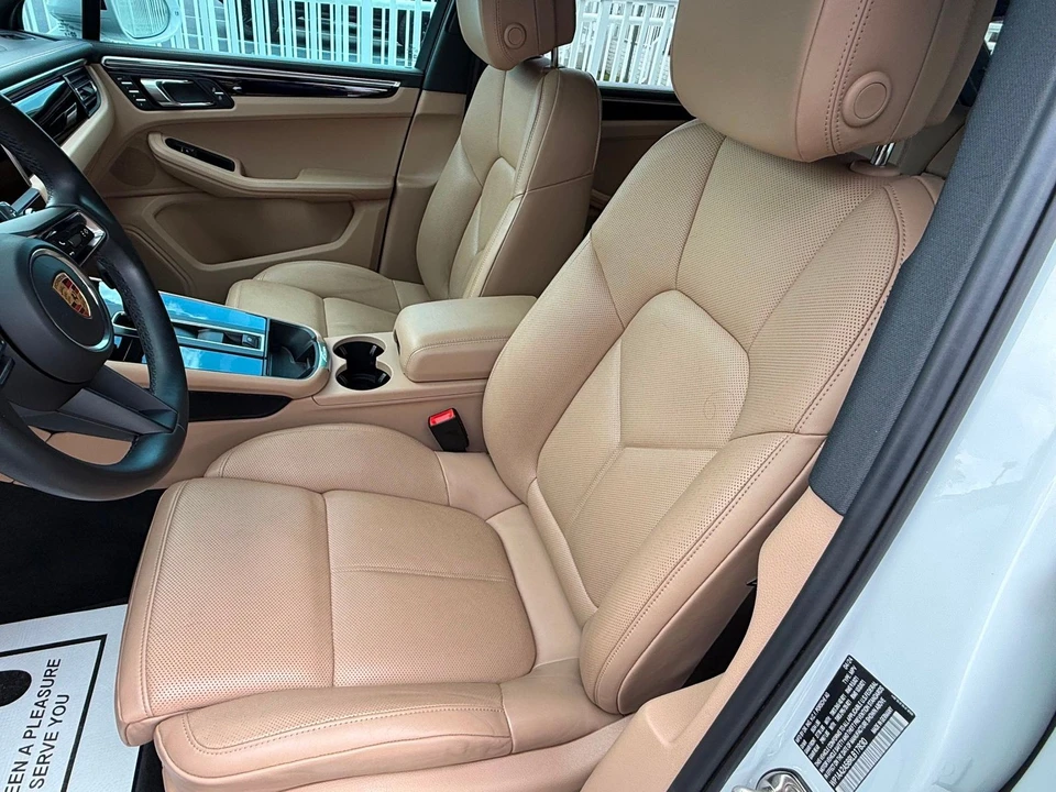 2024 Porsche Macan - Image 2 of 12