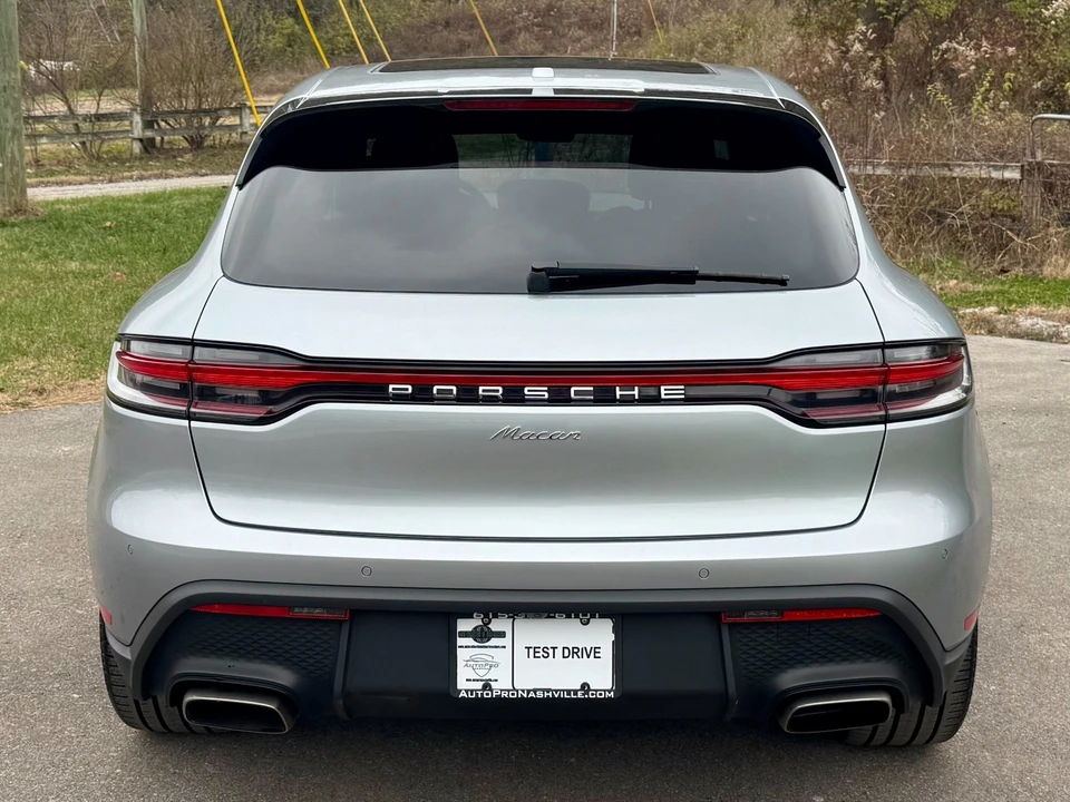 2024 Porsche Macan - Image 6 of 12