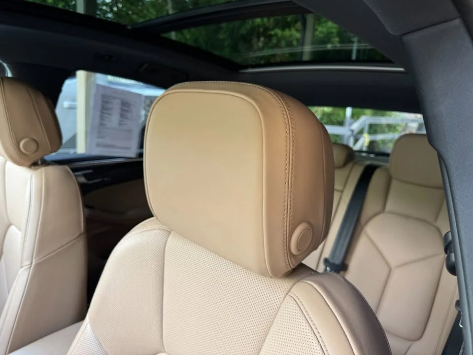2024 Porsche Macan - Image 14 of 20