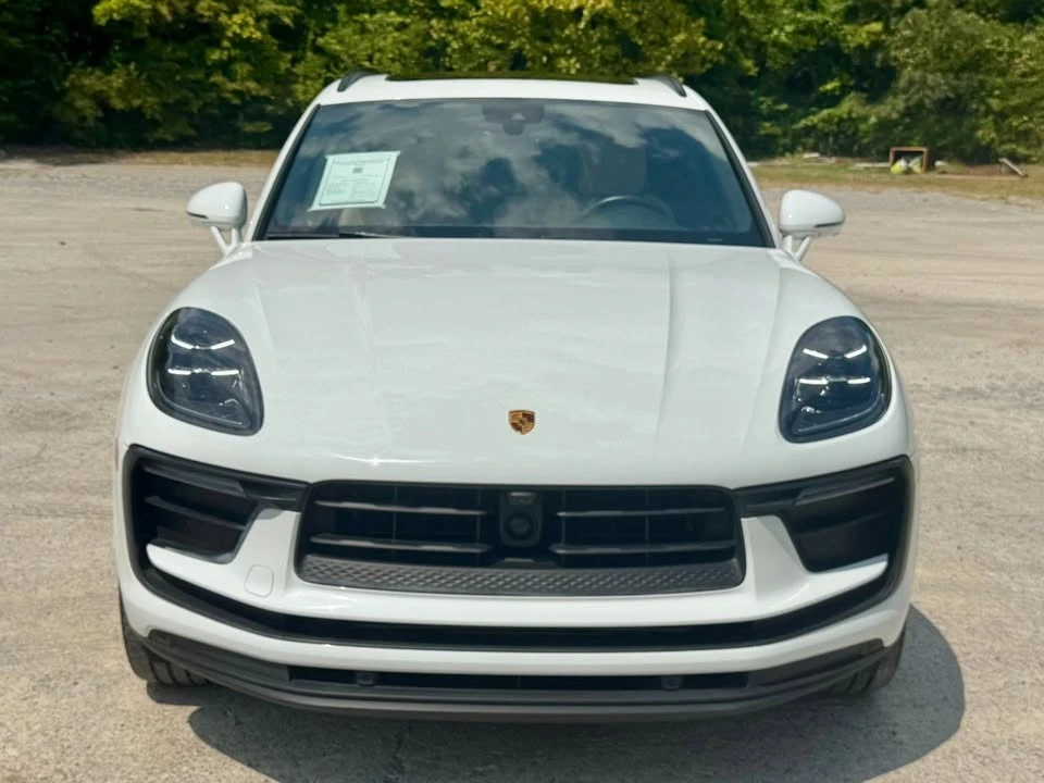 2024 Porsche Macan - Image 5 of 20