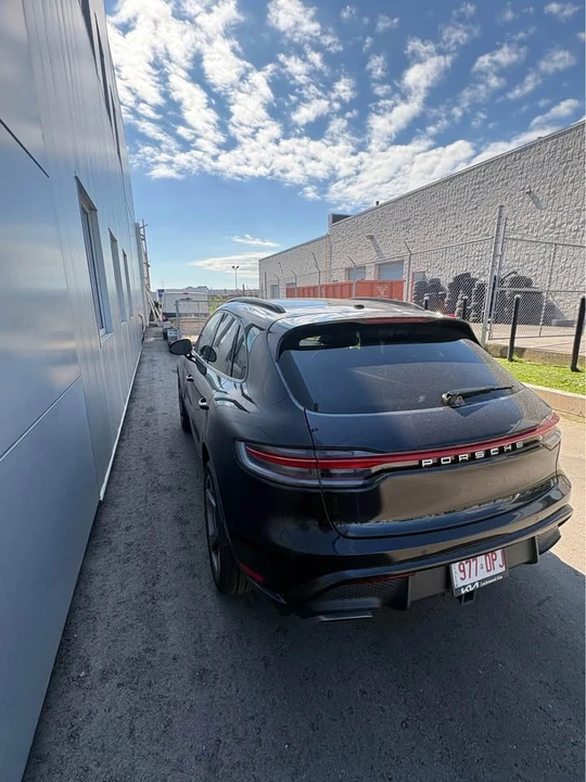 2024 Porsche Macan - Image 4 of 9