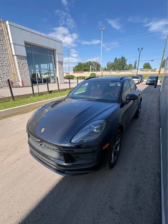 2024 Porsche Macan - Image 2 of 9