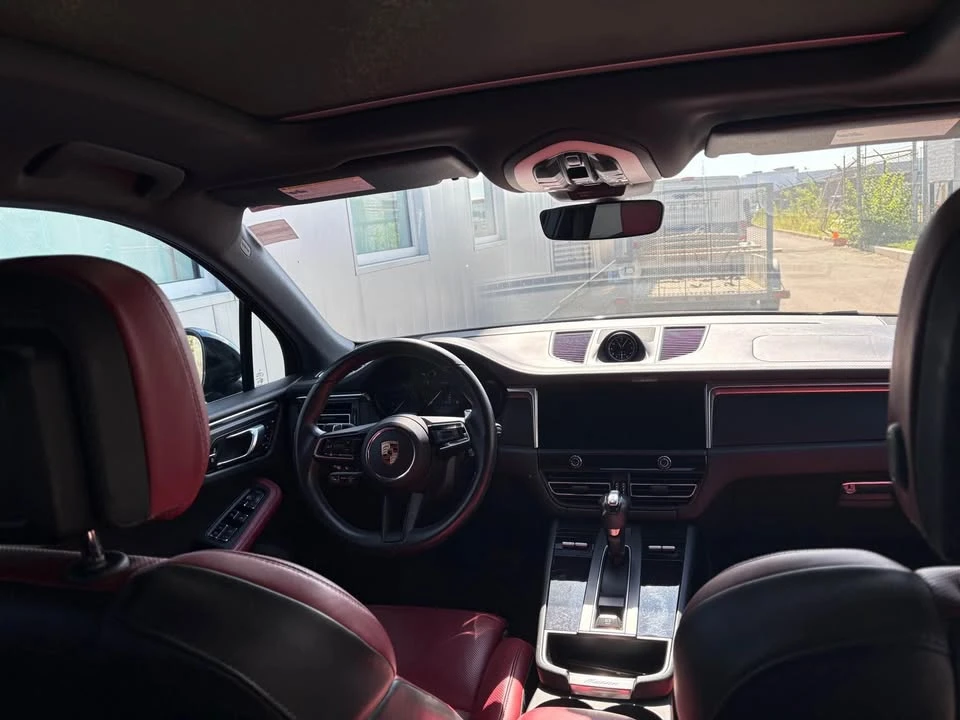 2024 Porsche Macan - Image 6 of 9