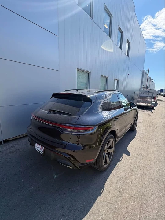 2024 Porsche Macan - Image 3 of 9