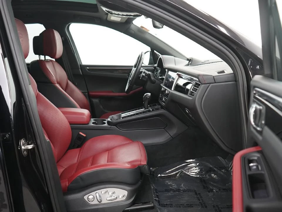 2024 Porsche Macan S - Image 10 of 20
