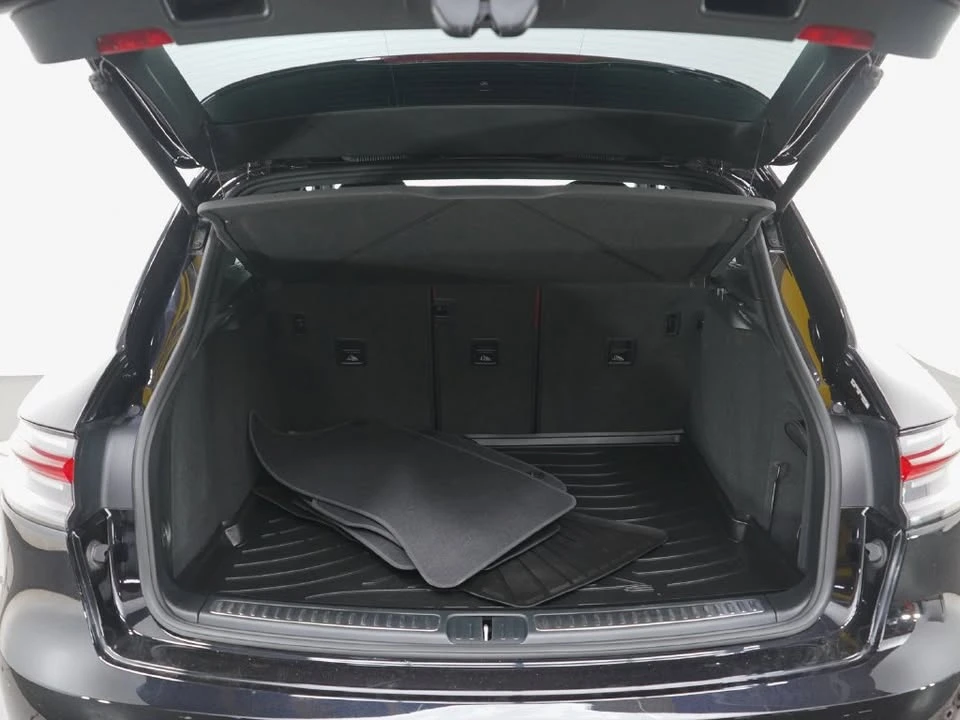 2024 Porsche Macan S - Image 15 of 20
