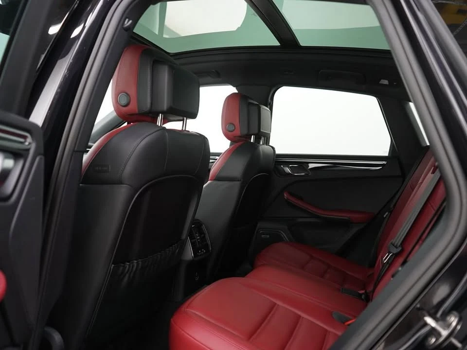 2024 Porsche Macan S - Image 17 of 20