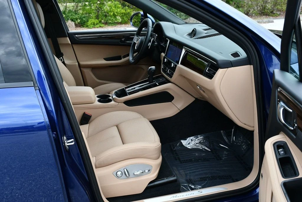 2024 Porsche Macan S - Image 19 of 31