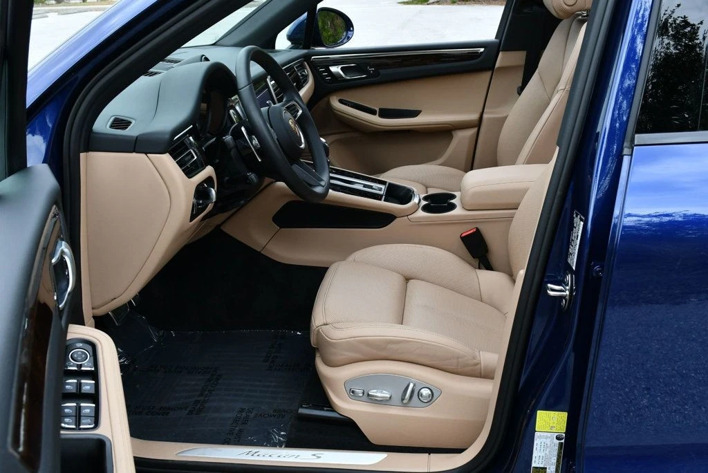 2024 Porsche Macan S - Image 14 of 31