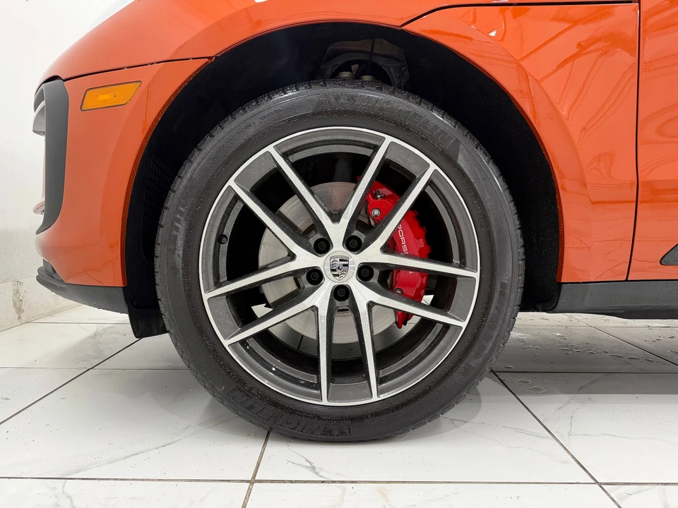 2024 Porsche Macan S - Image 13 of 31
