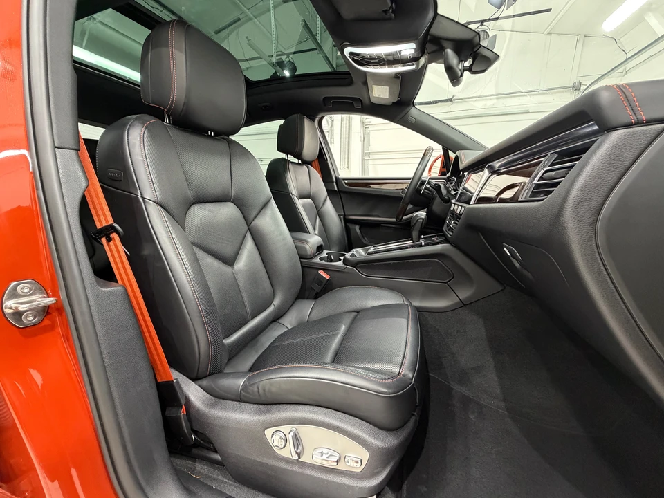 2024 Porsche Macan S - Image 20 of 31