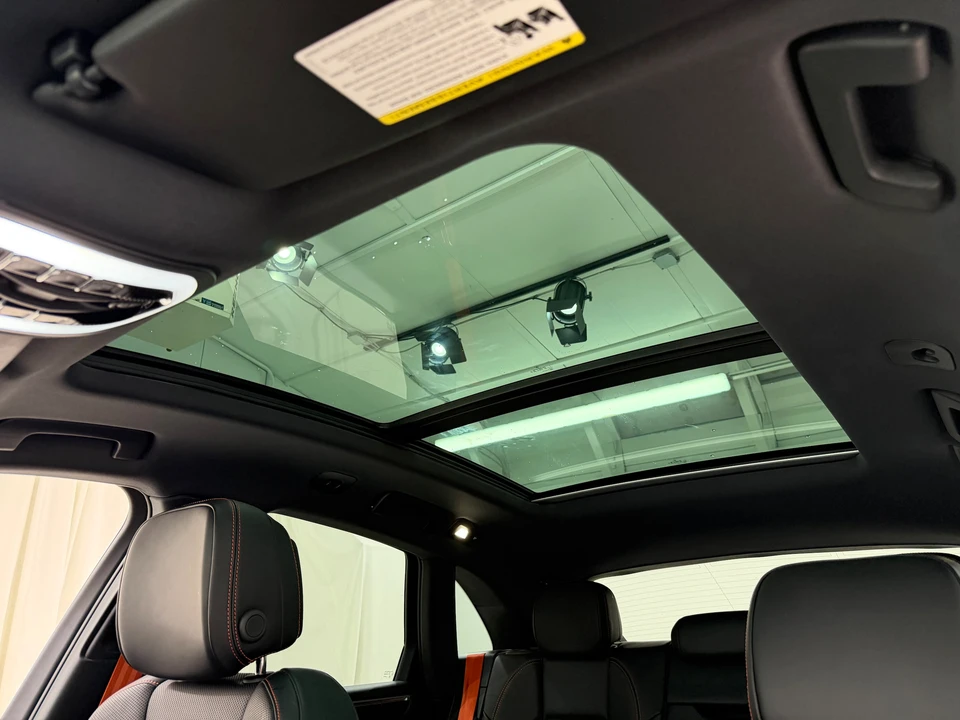 2024 Porsche Macan S - Image 31 of 31