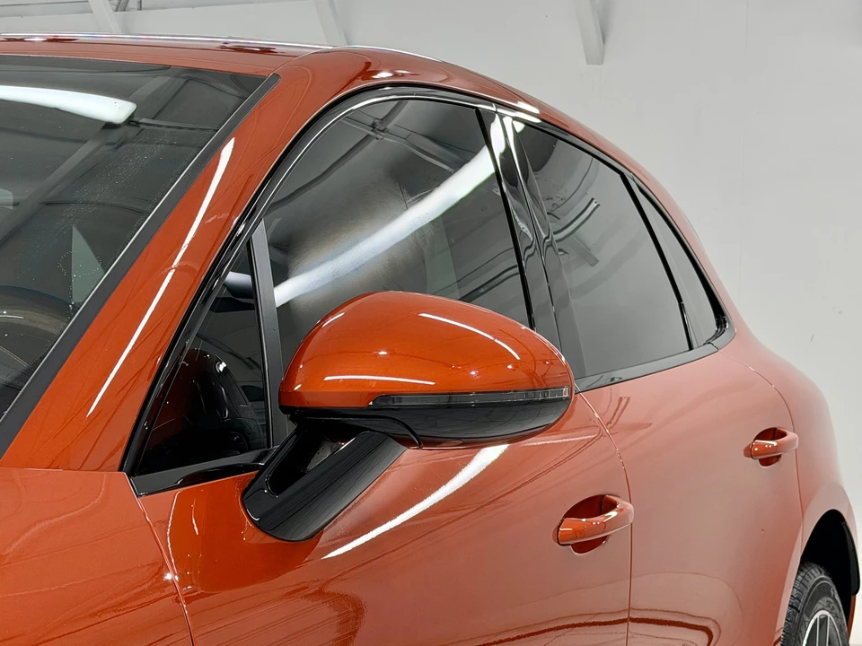 2024 Porsche Macan S - Image 16 of 31