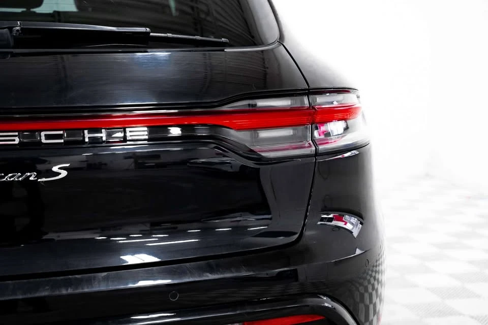 2024 Porsche Macan S - Image 10 of 20
