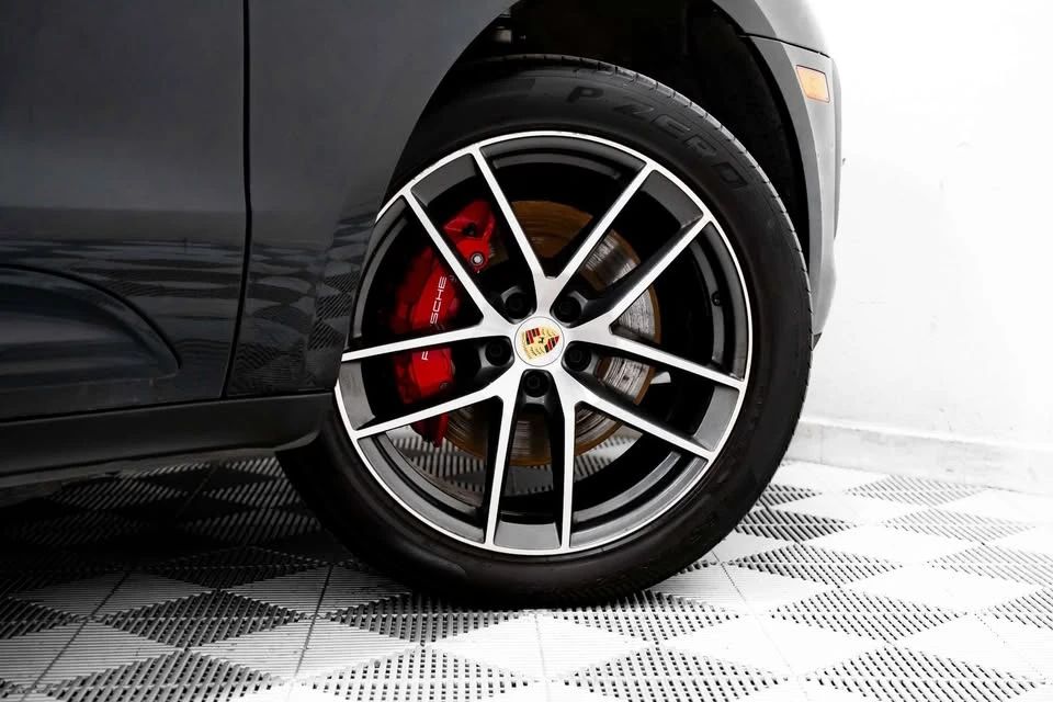 2024 Porsche Macan S - Image 6 of 20