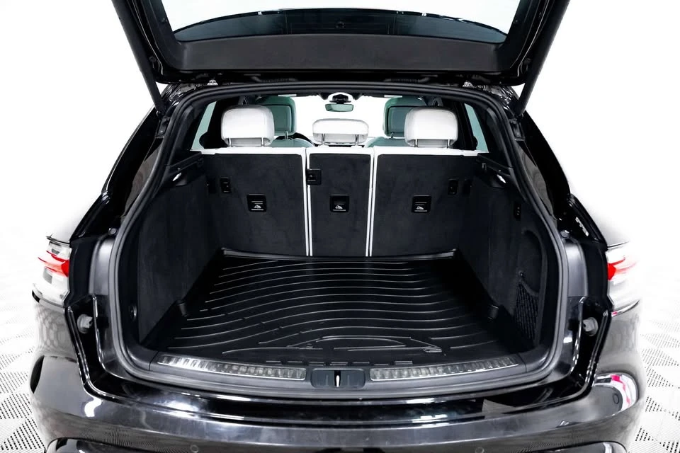 2024 Porsche Macan S - Image 11 of 20
