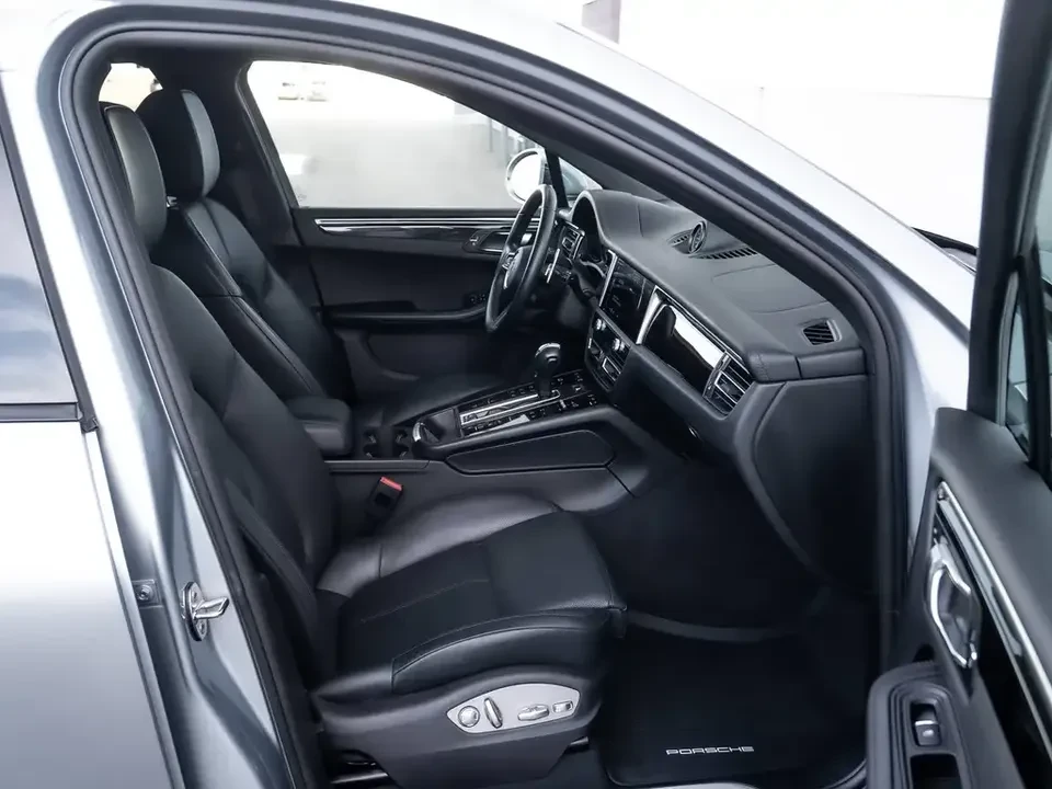 2024 Porsche Macan S - Image 19 of 20