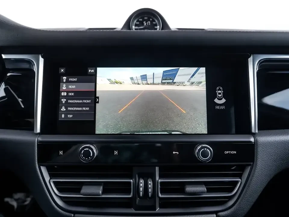 2024 Porsche Macan S - Image 13 of 20