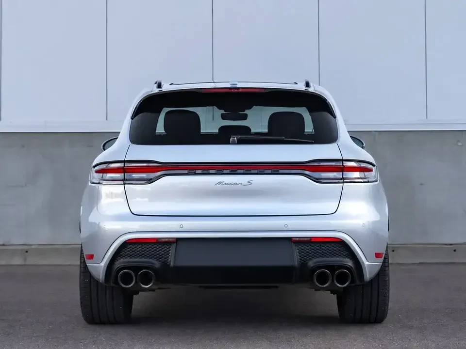 2024 Porsche Macan S - Image 7 of 20