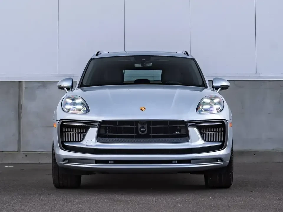 2024 Porsche Macan S - Image 2 of 20