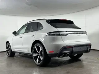 2024 Porsche Macan S - Image 3 of 4
