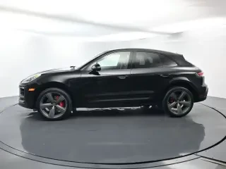 2024 Porsche Macan S - Image 2 of 4