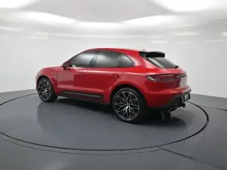 2024 Porsche Macan S - Image 3 of 4