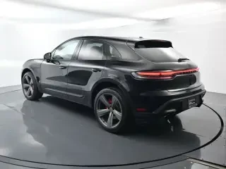 2024 Porsche Macan S - Image 3 of 4