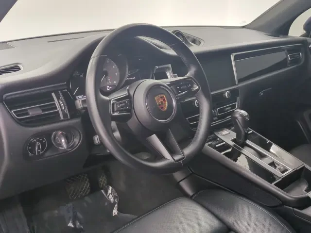 2024 Porsche Macan S - Image 4 of 8