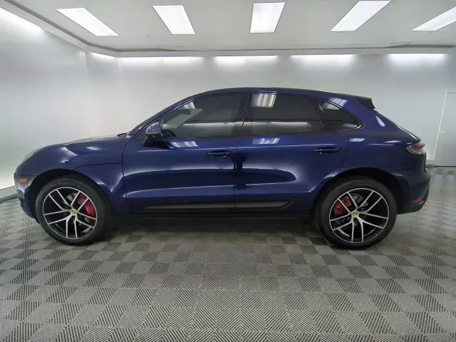 2024 Porsche Macan S - Image 2 of 8