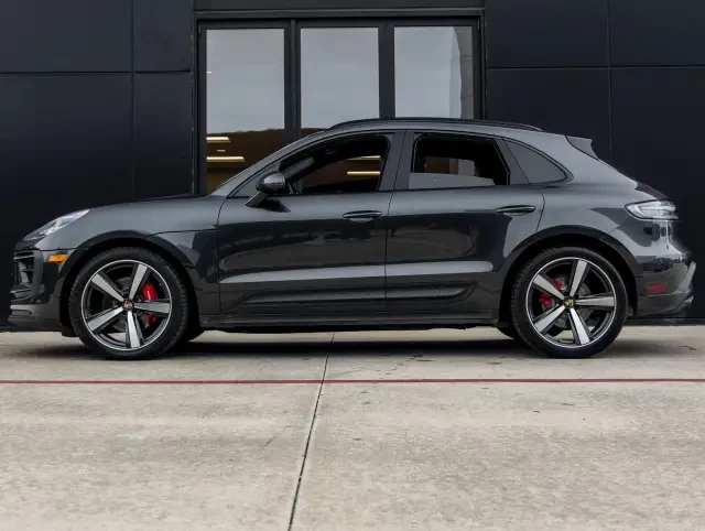 2024 Porsche Macan S - Image 2 of 9