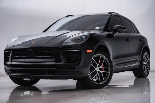 2024 Porsche Macan S