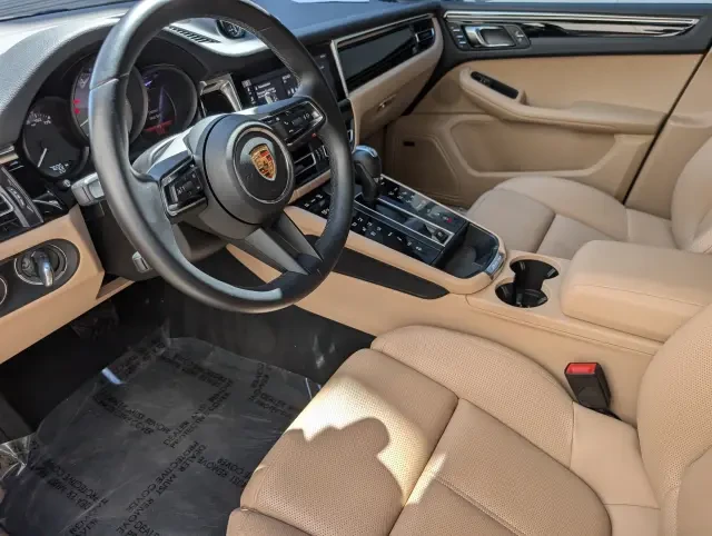2024 Porsche Macan S - Image 4 of 6