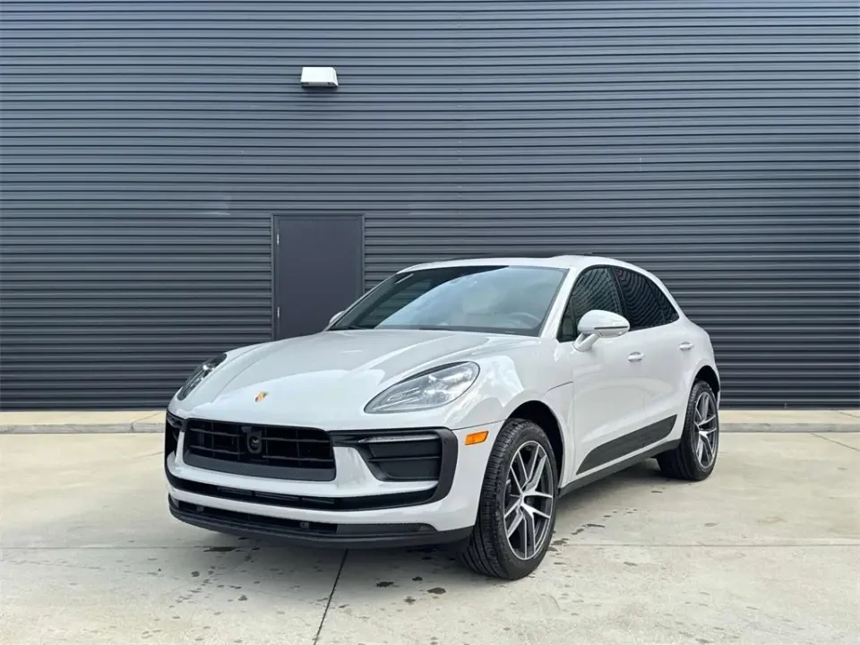 2024 Porsche Macan S - Image 5 of 6