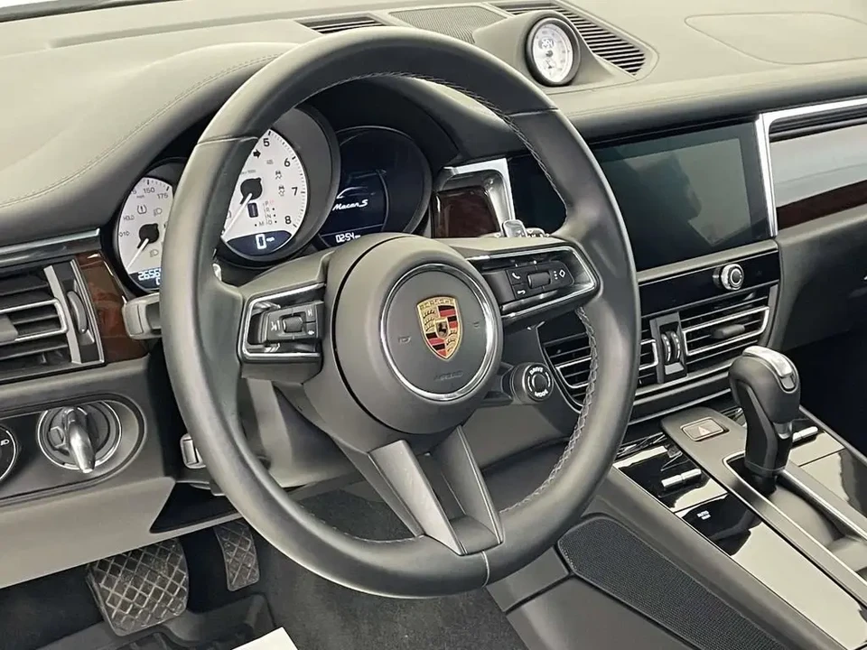 2024 Porsche Macan S - Image 4 of 13