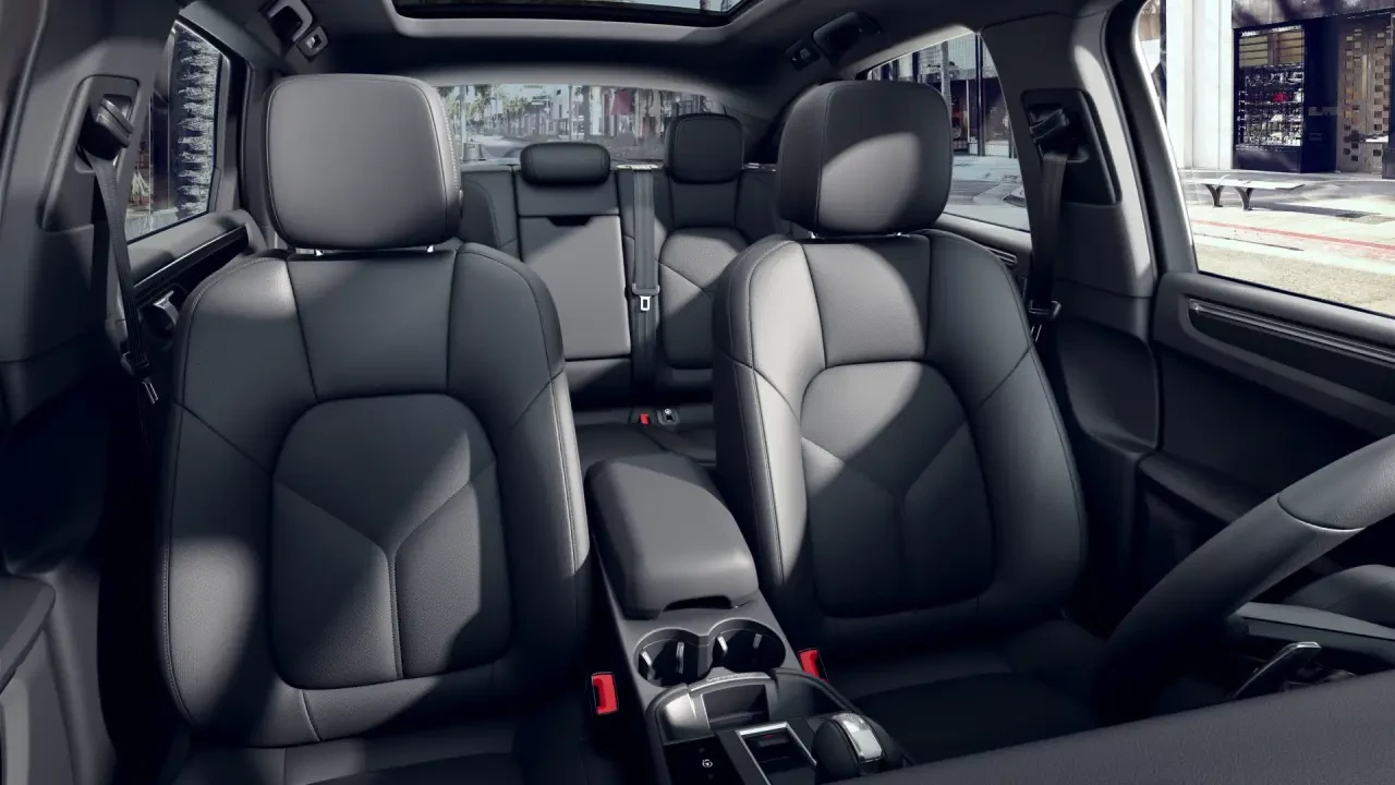 2024 Porsche Macan S - Image 5 of 6