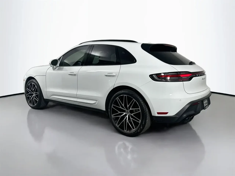 2024 Porsche Macan S - Image 4 of 8