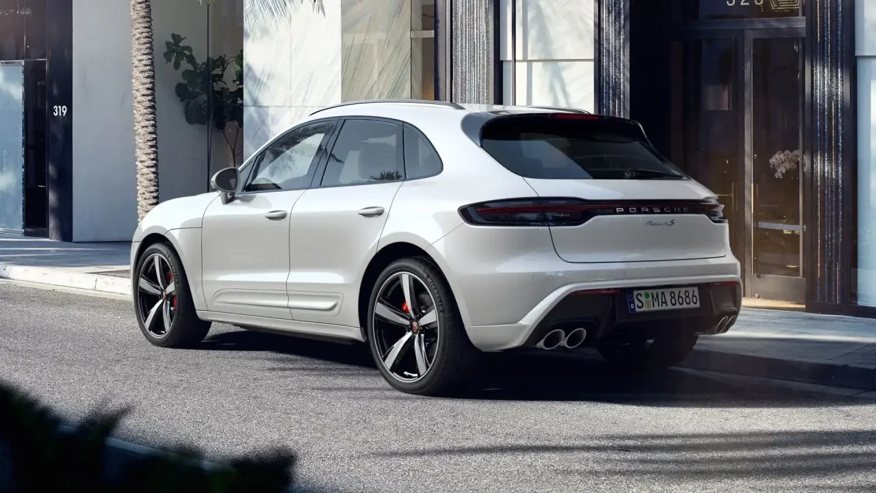 2024 Porsche Macan S - Image 3 of 7